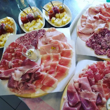 Çiftlik konaklama Borgo Dei Sapori-vini Bio Irene Cencig