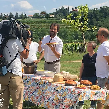 Çiftlik konaklama Borgo Dei Sapori-vini Bio Irene Cencig *